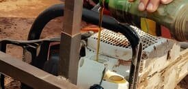 Limpieza de Bomba de Engrase de Motosierra